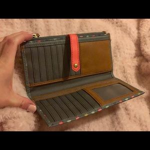 Fossil wallet